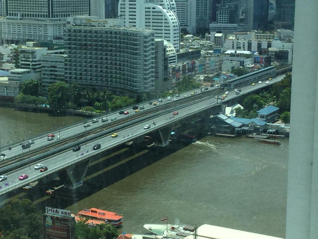 Baan Sathorn Riverfront Bangkok Quarto foto