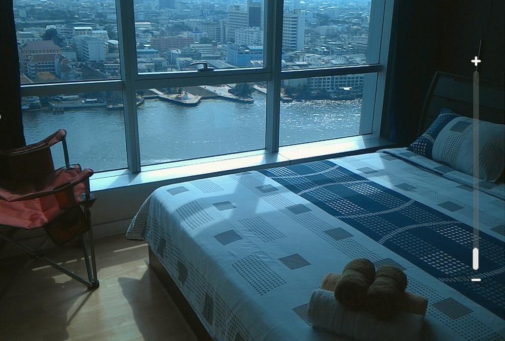 Baan Sathorn Riverfront Bangkok Quarto foto