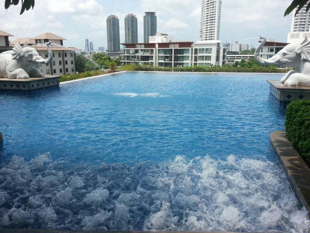 Baan Sathorn Riverfront Bangkok Quarto foto
